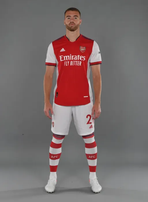Framed Print : Arsenal FC: Calum Chambers Training at London Colney (2021-22 Season) Framed Print : Arsenal FC: Calum Chambers Training at London Colney (2021-22 Season)