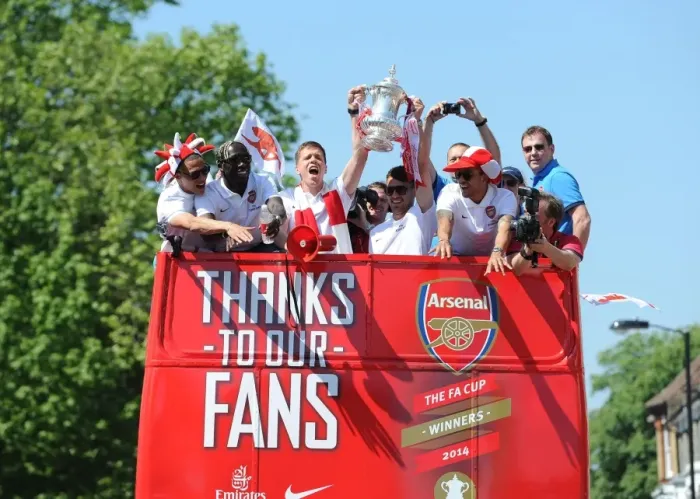 Framed Print : Arsenal FC: Celebrating FA Cup Victory with Ramsey and Szczesny