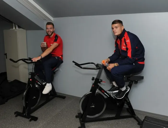 Framed Print : Arsenal FC: Chambers and Xhaka Pre-Season Training in Norway (Viking FK, 2016) Framed Print : Arsenal FC: Chambers and Xhaka Pre-Season Training in Norway (Viking FK, 2016)