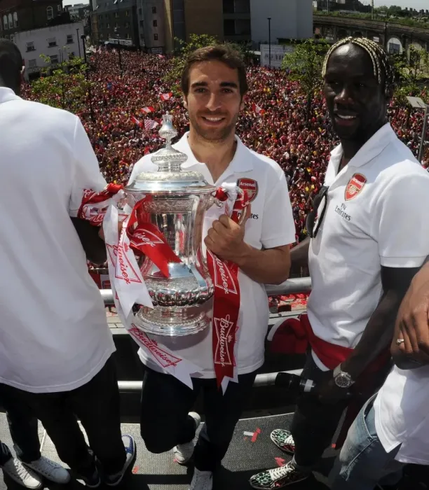 Framed Print : Arsenal FC: Champions - Flamini and Sagna Celebrate FA Cup Victory