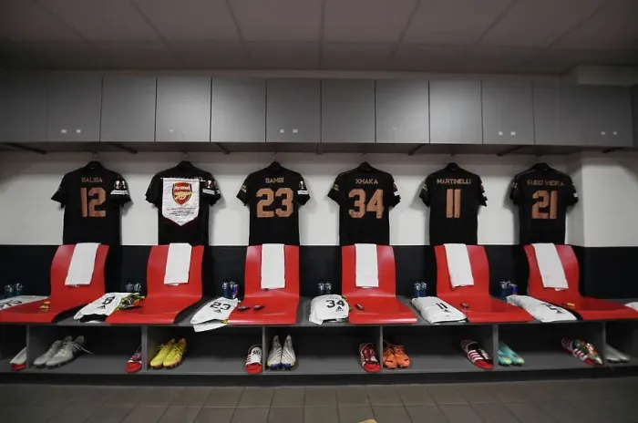 Framed Print : Arsenal FC in the Changing Room before PSV Eindhoven Clash - UEFA Europa League 2022-23