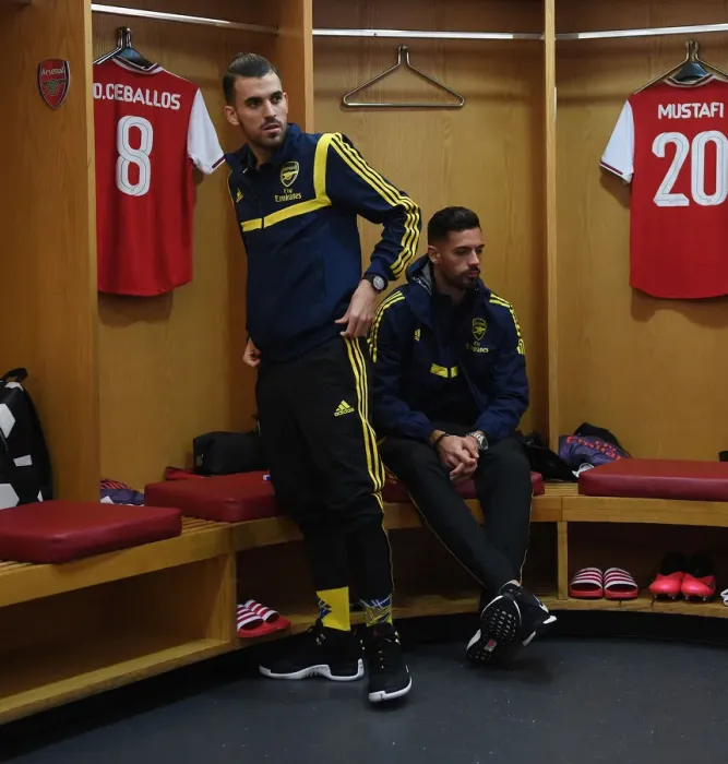 Framed Print : Arsenal FC: Dani Ceballos and Pablo Mari in the Changing Room Before Europa League Match vs Olympiacos