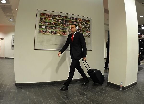 Arsenal FC: David Ospina Heads to the Changing Room Before Arsenal v Hull City FA Cup Match, 2015