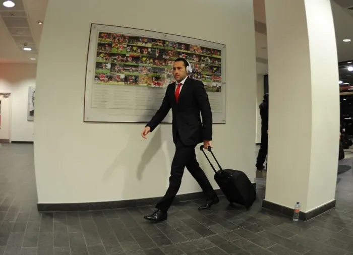 Framed Print : Arsenal FC: David Ospina Heads to the Changing Room Before Arsenal v Hull City FA Cup Match, 2015 Framed Print : Arsenal FC: David Ospina Heads to the Changing Room Before Arsenal v Hull City FA Cup Match, 2015