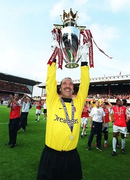 Arsenal FC: David Seaman Celebrates Premier League Title Win with Trophy after Thrilling 4:3 Victory over Everton at Highbury, May 2002