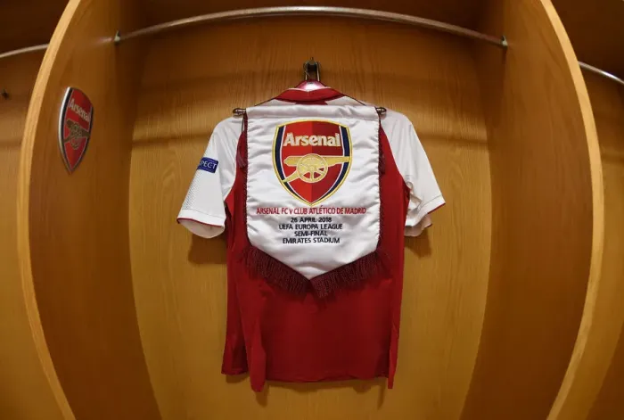 Framed Print : Arsenal FC: Europa League Semi-Final - Ready for Battle: Arsenal Shirt and Pennant