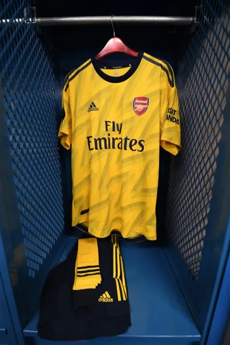 Framed Print : Arsenal FC: Goalkeepers Pre-Season Showdown - Arsenal vs. Bayern Munich, 2019: Readying for International Champions Cup Clash in Los Angeles