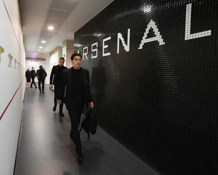 Framed Print : Arsenal FC: Hector Bellerin in the Changing Room before Arsenal vs West Ham United (2019-20)
