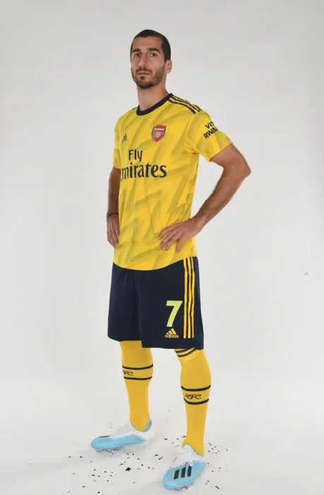 Framed Print : Arsenal FC: Henrikh Mkhitaryan at 2019-20 Team Photocall Framed Print : Arsenal FC: Henrikh Mkhitaryan at 2019-20 Team Photocall