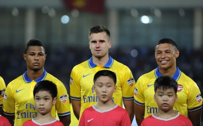 Framed Print : Arsenal FC: Jenkinson, Gnabry, Oxlade-Chamberlain Line Up Against Vietnam (2013) Framed Print : Arsenal FC: Jenkinson, Gnabry, Oxlade-Chamberlain Line Up Against Vietnam (2013)