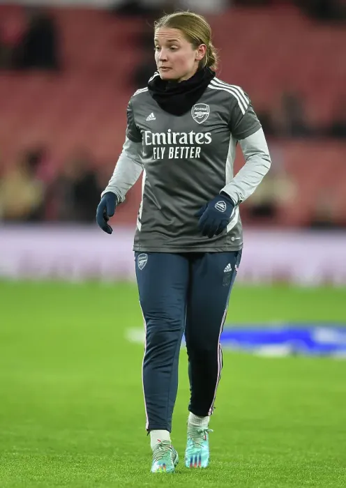 Framed Print : Arsenal FC: Kim Little's Unwavering Focus in the Changing Room Before Arsenal Women vs Olympique Lyonnais - UEFA Women's Champions League (2022-23)