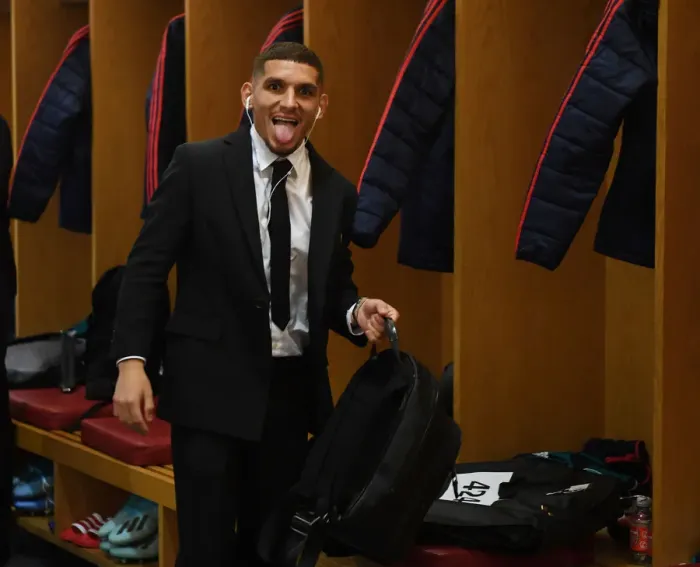 Framed Print : Arsenal FC: Lucas Torreira's Pre-Match Routine vs Crystal Palace (Premier League 2019-20) Framed Print : Arsenal FC: Lucas Torreira's Pre-Match Routine vs Crystal Palace (Premier League 2019-20)