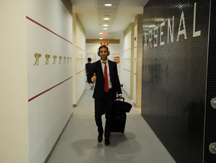 Framed Print : Arsenal FC: Mathieu Flamini in the Home Changing Room - Arsenal vs Sunderland, Premier League 2015-16
