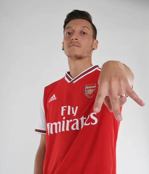 Framed Print : Arsenal FC: Mesut Ozil at 2019-20 Pre-Season Photocall Framed Print : Arsenal FC: Mesut Ozil at 2019-20 Pre-Season Photocall