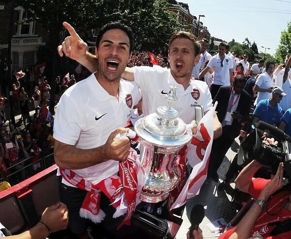 Arsenal FC: Mikel Arteta and Nacho Monreal Celebrate FA Cup Victory (2014)