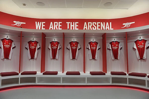 Arsenal FC: Pre-Match Huddle in the Changing Room before Arsenal vs Crystal Palace (2021-22 Premier League)