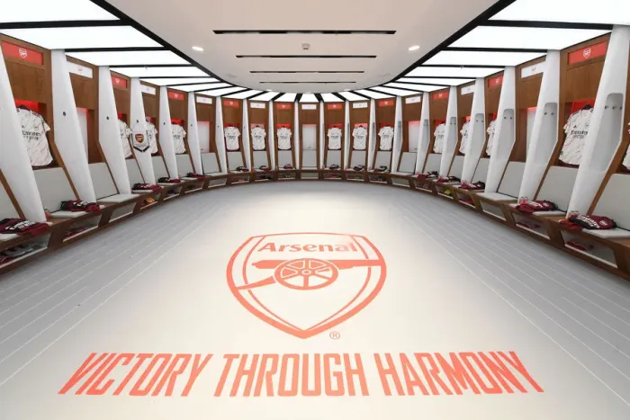 Framed Print : Arsenal FC: Pre-Match Huddle in the Changing Room before FA Community Shield vs Liverpool (2020-21)