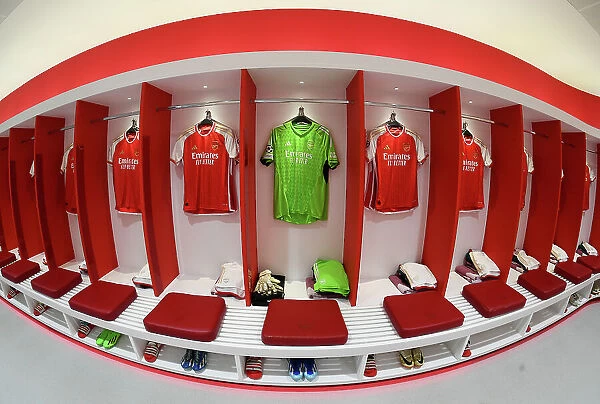 Arsenal FC: Pre-Match Huddle in the Dressing Room - Arsenal v Sevilla, UEFA Champions League 2023 / 24