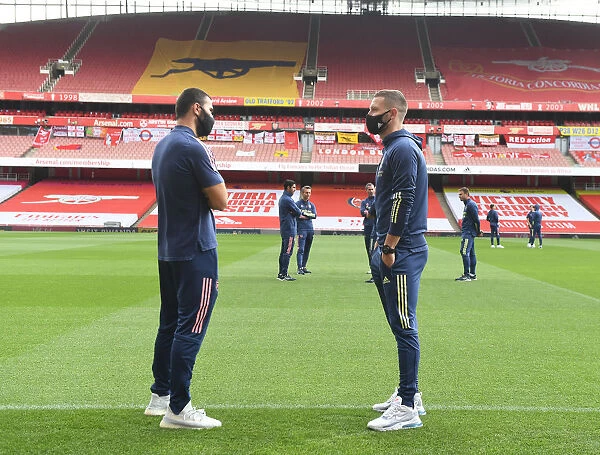 Arsenal FC: Pre-Match Huddle - Kolasinac and Mustafi in Deep Discussion at Emirates Stadium (2019-20)
