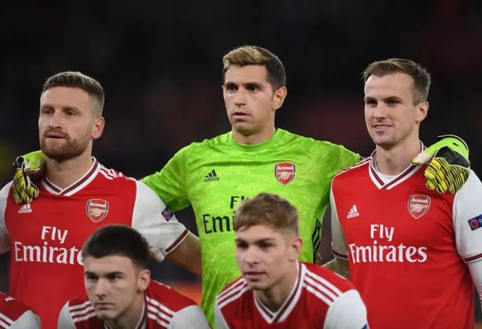 Framed Print : Arsenal FC: Pre-Match Huddle vs Vitoria Guimaraes, UEFA Europa League 2019-20