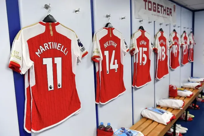 Framed Print : Arsenal FC: Pre-Match Preparation - Everton v Arsenal, Premier League 2023-24