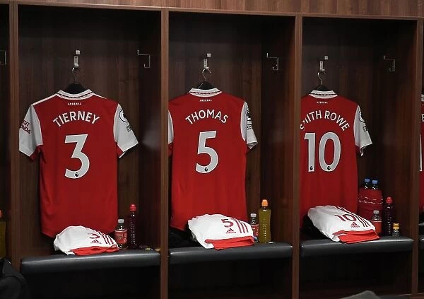 Arsenal FC: Pre-Match Preparation - Tierney, Partey, and Smith Rowe's Shirts in the Changing Room (Leicester City vs Arsenal, Premier League 2022-23)