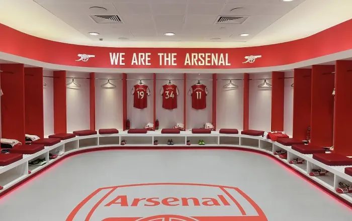 Framed Print : Arsenal FC: Pre-Match Preparation - Trossard, Xhaka, Martinelli Gear Up vs Crystal Palace (2022-23)