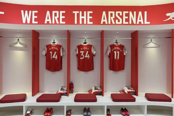 Framed Print : Arsenal FC: Pre-Match Routine - Nketiah, Xhaka, Martinelli Gear Up Framed Print : Arsenal FC: Pre-Match Routine - Nketiah, Xhaka, Martinelli Gear Up