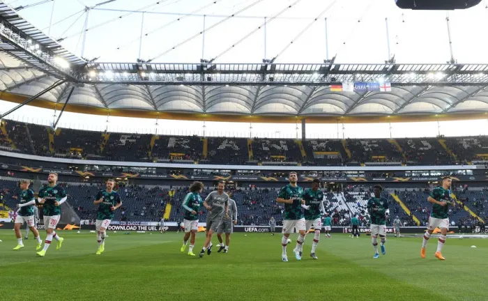 Framed Print : Arsenal FC Pre-Match Warm-Up vs Eintracht Frankfurt - UEFA Europa League 2019-20
