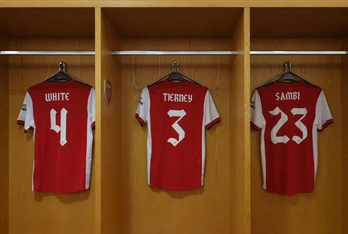 Framed Print : Arsenal FC: Pre-Season Gear Up - Arsenal vs Chelsea Framed Print : Arsenal FC: Pre-Season Gear Up - Arsenal vs Chelsea