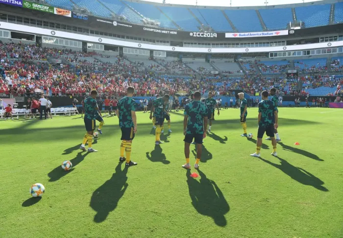 Framed Print : Arsenal FC: Pre-Season Training at the International Champions Cup in Charlotte (vs ACF Fiorentina) Framed Print : Arsenal FC: Pre-Season Training at the International Champions Cup in Charlotte (vs ACF Fiorentina)