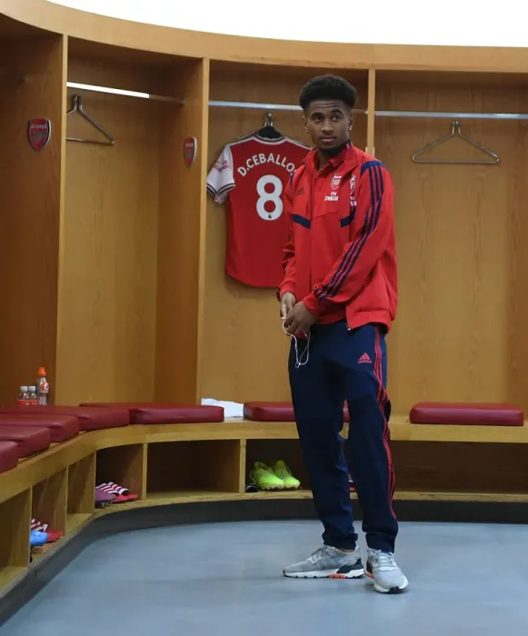 Framed Print : Arsenal FC: Reiss Nelson's Pre-Match Ritual vs Burnley (2019-20)