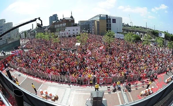 Arsenal FC: Triumphant FA Cup Victory Parade in London, 2014