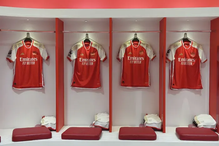 Framed Print : Arsenal FC: Unity in the Changing Room Before Clash Against Crystal Palace (2023-24)