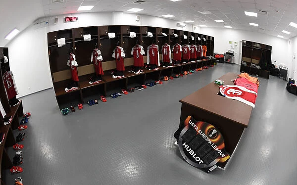 Arsenal FC: Unity in the Changing Room before UEFA Europa League Quarterfinals vs CSKA Moscow (2017-18)