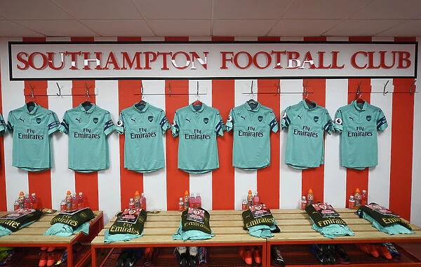 Arsenal FC: Unity and Focus Before Southampton Match