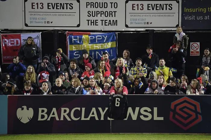 Framed Print : Arsenal FC: Unwavering Support - West Ham United vs. Arsenal, Barclays Women's Super League