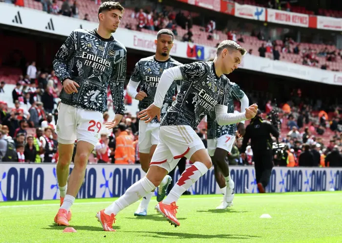 Framed Print : Arsenal FC v AFC Bournemouth - Premier League Framed Print : Arsenal FC v AFC Bournemouth - Premier League