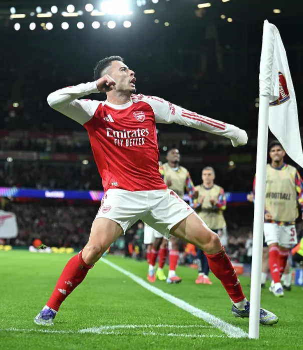 Framed Print : Arsenal FC v Atletico de Madrid - UEFA Champions League 2025 / 26 League Phase MD3 Framed Print : Arsenal FC v Atletico de Madrid - UEFA Champions League 2025 / 26 League Phase MD3