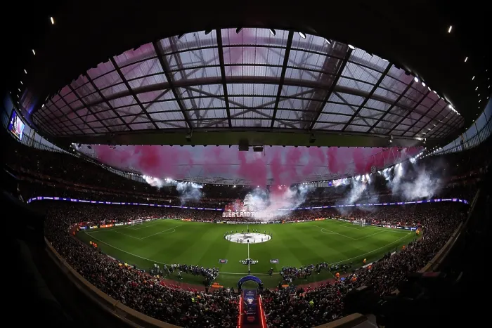 Framed Print : Arsenal FC v Atletico de Madrid - UEFA Champions League 2025 / 26 Semi Final Second Leg