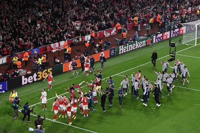 Framed Print : Arsenal FC v Atletico de Madrid - UEFA Champions League 2025 / 26 Semi Final Second Leg Framed Print : Arsenal FC v Atletico de Madrid - UEFA Champions League 2025 / 26 Semi Final Second Leg
