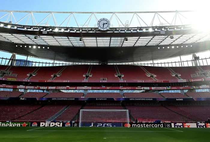 Framed Print : Arsenal FC v Bayer 04 Leverkusen - UEFA Champions League 2025 / 26 Round of 16 Second Leg Framed Print : Arsenal FC v Bayer 04 Leverkusen - UEFA Champions League 2025 / 26 Round of 16 Second Leg