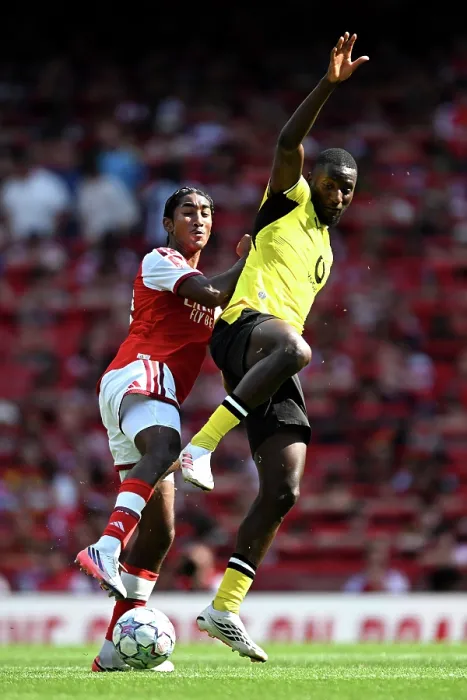 Framed Print : Arsenal FC v Borussia Dortmund - Pre-Season Friendly Framed Print : Arsenal FC v Borussia Dortmund - Pre-Season Friendly