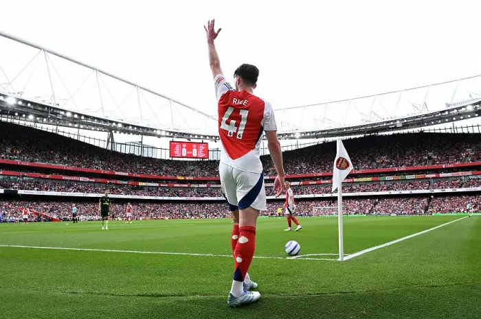 Framed Print : Arsenal FC v Brentford FC - Premier League
