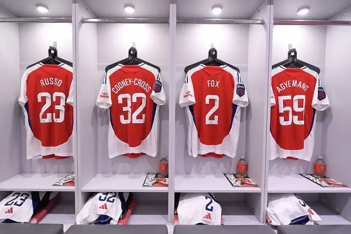 Framed Print : Arsenal FC v Brighton & Hove Albion - Barclays Women´s Super League Arsenal FC v Brighton & Hove Albion - Barclays Women´s Super League