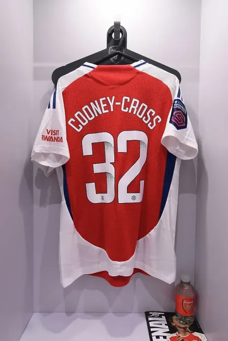 Framed Print : Arsenal FC v Brighton & Hove Albion - Barclays Women´s Super League Arsenal FC v Brighton & Hove Albion - Barclays Women´s Super League Framed Print : Arsenal FC v Brighton & Hove Albion - Barclays Women´s Super League Arsenal FC v Brighton & Hove Albion - Barclays Women´s Super League