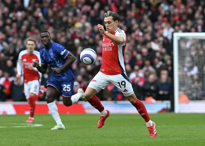Framed Print : Arsenal FC v Chelsea FC - Premier League Framed Print : Arsenal FC v Chelsea FC - Premier League