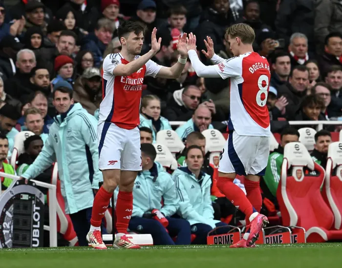 Framed Print : Arsenal FC v Chelsea FC - Premier League Framed Print : Arsenal FC v Chelsea FC - Premier League