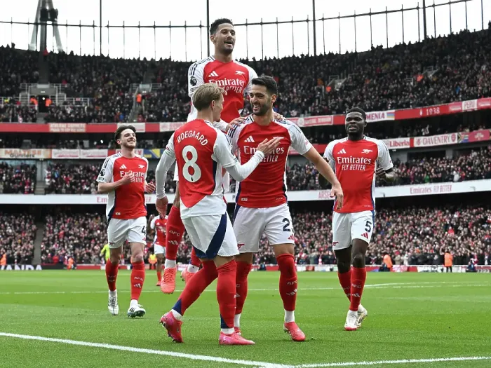 Framed Print : Arsenal FC v Chelsea FC - Premier League