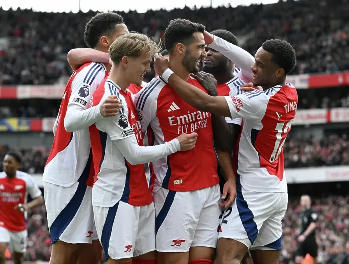 Framed Print : Arsenal FC v Chelsea FC - Premier League